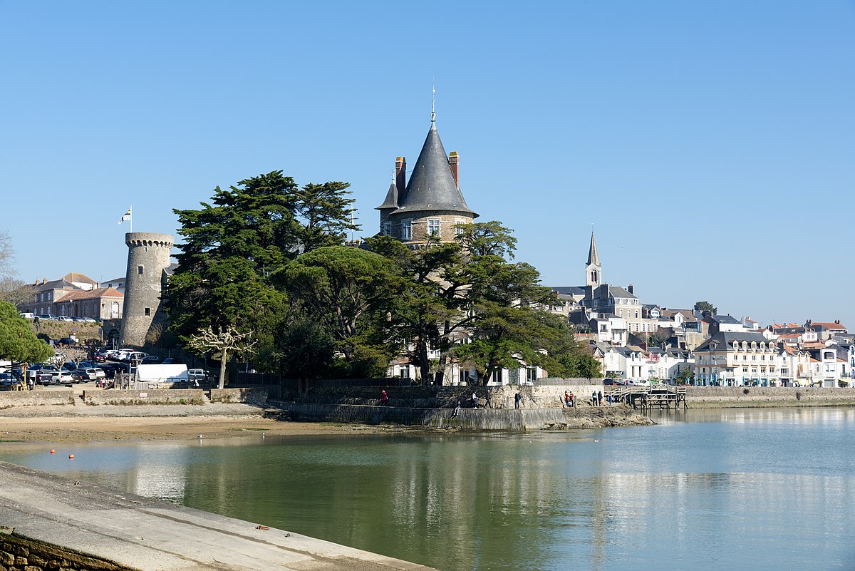 1200px Pornic Chateau 01