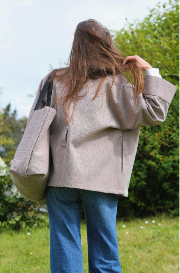 Sac réversible Nath et sa veste Kimono Veste kimono et sac Nath, tissus texturé rosé, coordonnés. ceinturé